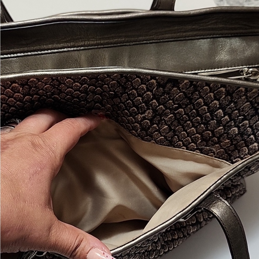 EUC Coach snake print bag with dust bag barely used - Picture 6 of 15